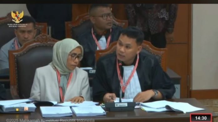 Ketgam : Ketua KPUD Kabupaten Buton, Rahmatia saat mengikuti sidang sengketa pilkada Buton di MK